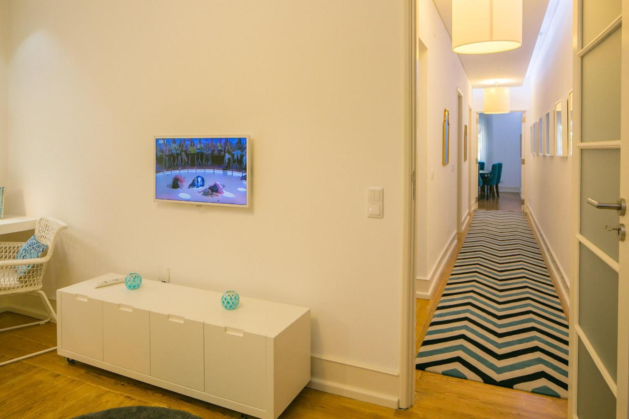 Apartament With A Terrace In The Heart Of Lisbon, 300 외부 사진